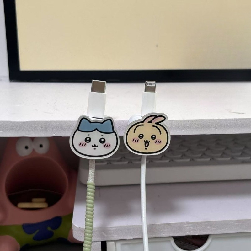 ホットチイカワ マグネット式ケーブルオーガナイザー デスクト - Magnetic Charging Cable のレビューと価格