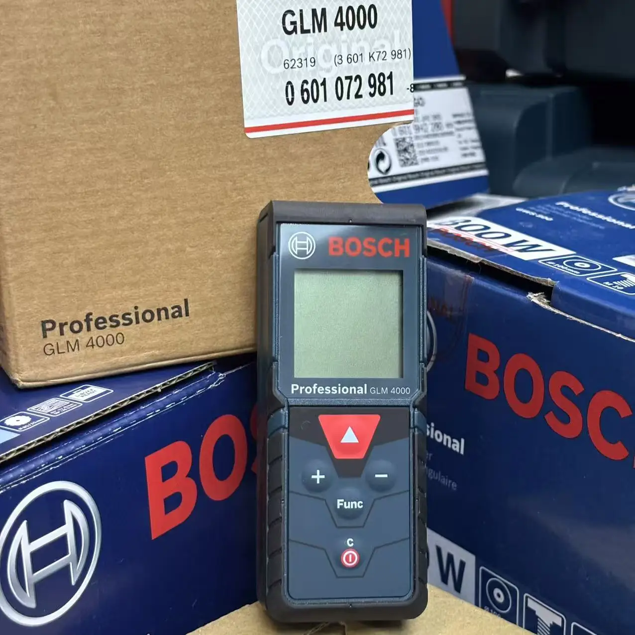 ボッシュ GLM 4000 レーザー距離計 デジタルメジャー - Laser Distance Measure のレビューと価格